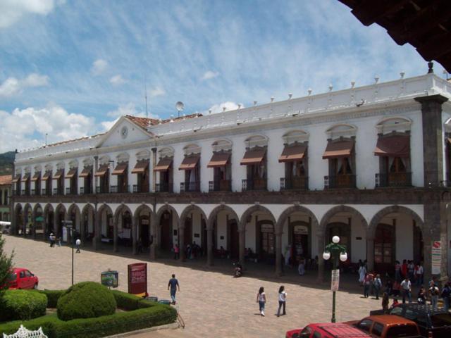 Hotel Villa De Las Flores Zacatlán Kültér fotó